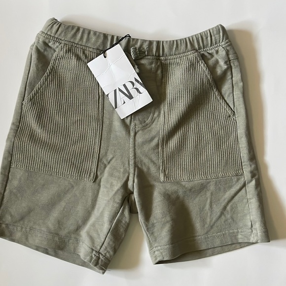 Zara Shorts - Picture 1 of 4